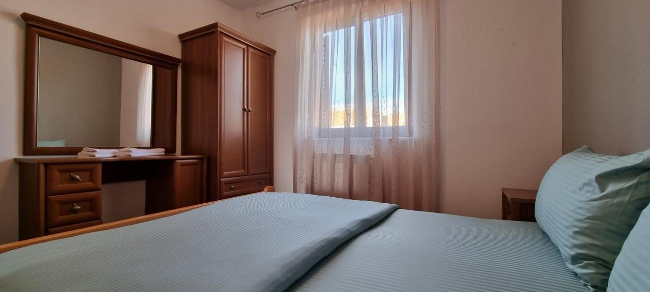 Sand Beach Apartment Idila Медулин Екстериор снимка